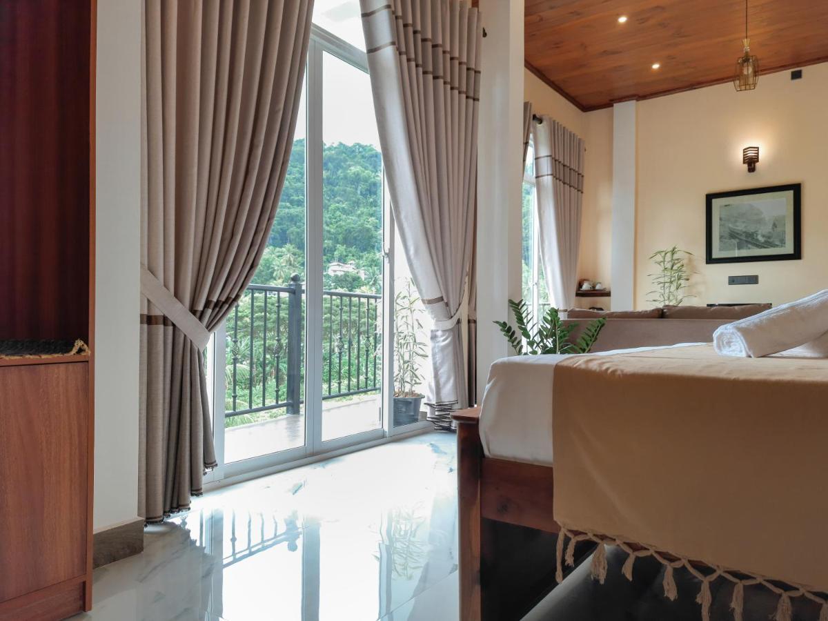 Tranquil Quarter Hotel Канди Екстериор снимка